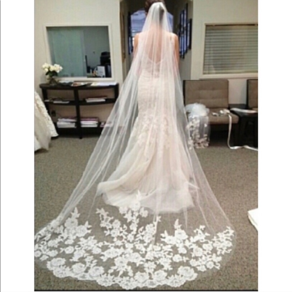NEW!!! Bridal Long Veil